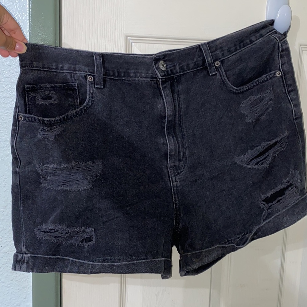 American Eagle mom shorts